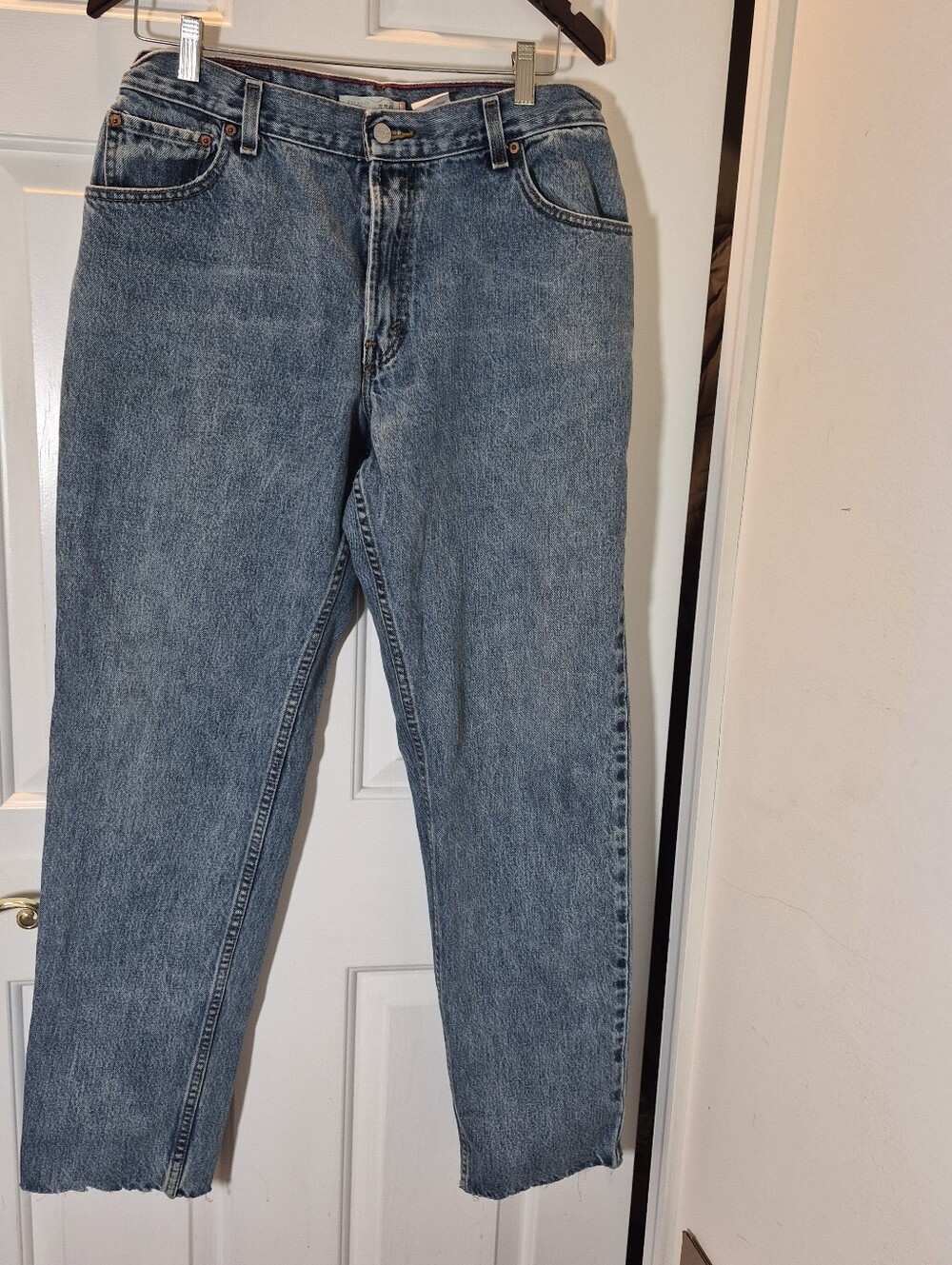 Levi's Women's Light Blue Denim Jeans with Red Contrast Stitching